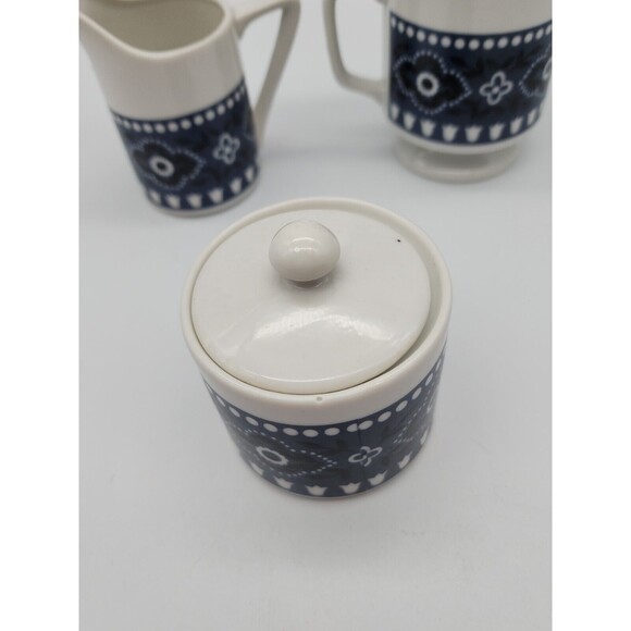 Vintage Coffee Or Tea Set Navy Paisley 2 Cups, Cream & Sugar Porcelain - Picture 12 of 12